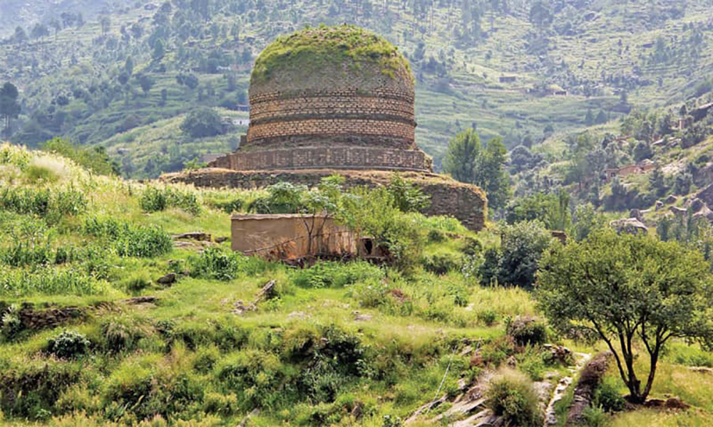 Amluk Dara stupa Swat
