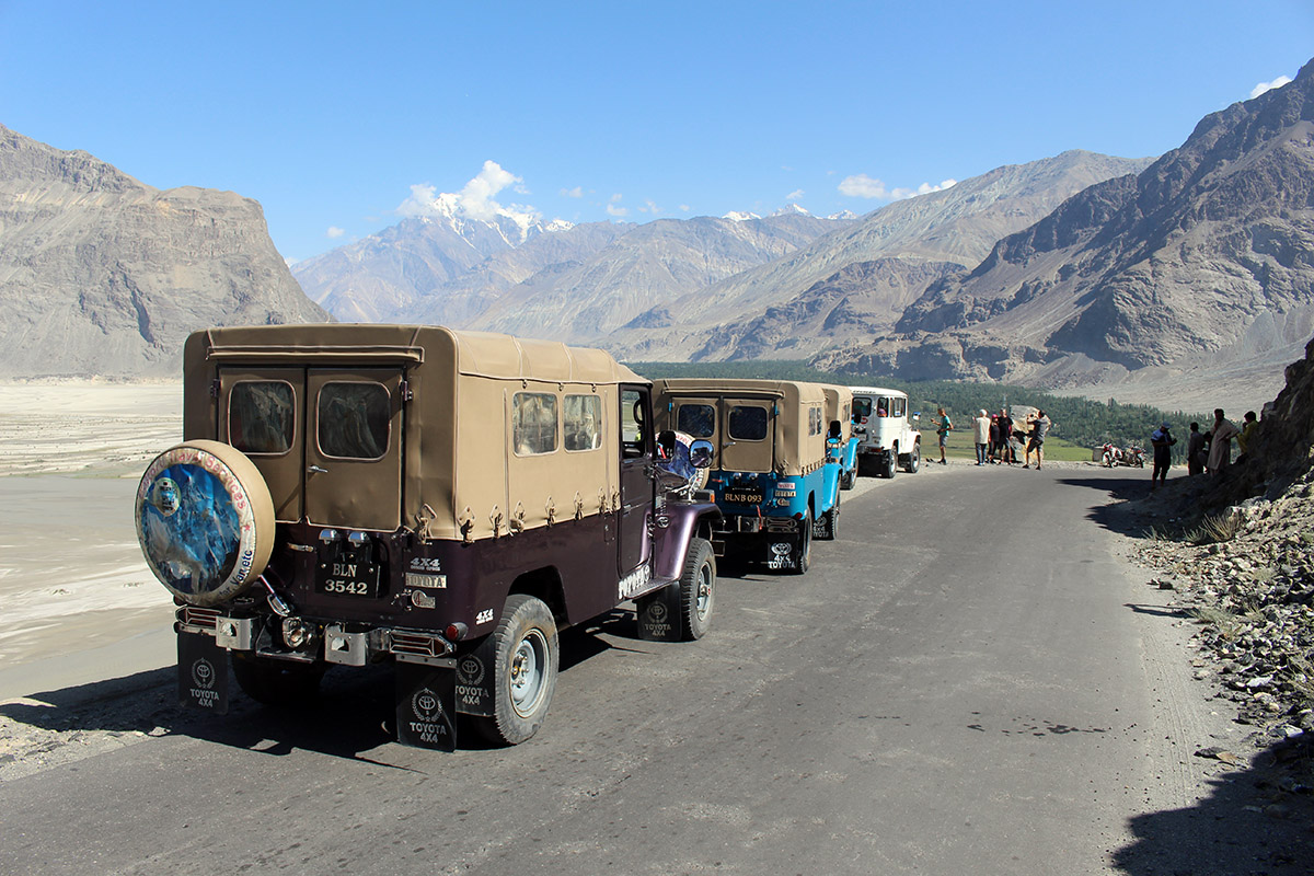Karakorum and western Himalaya Jeep Safari