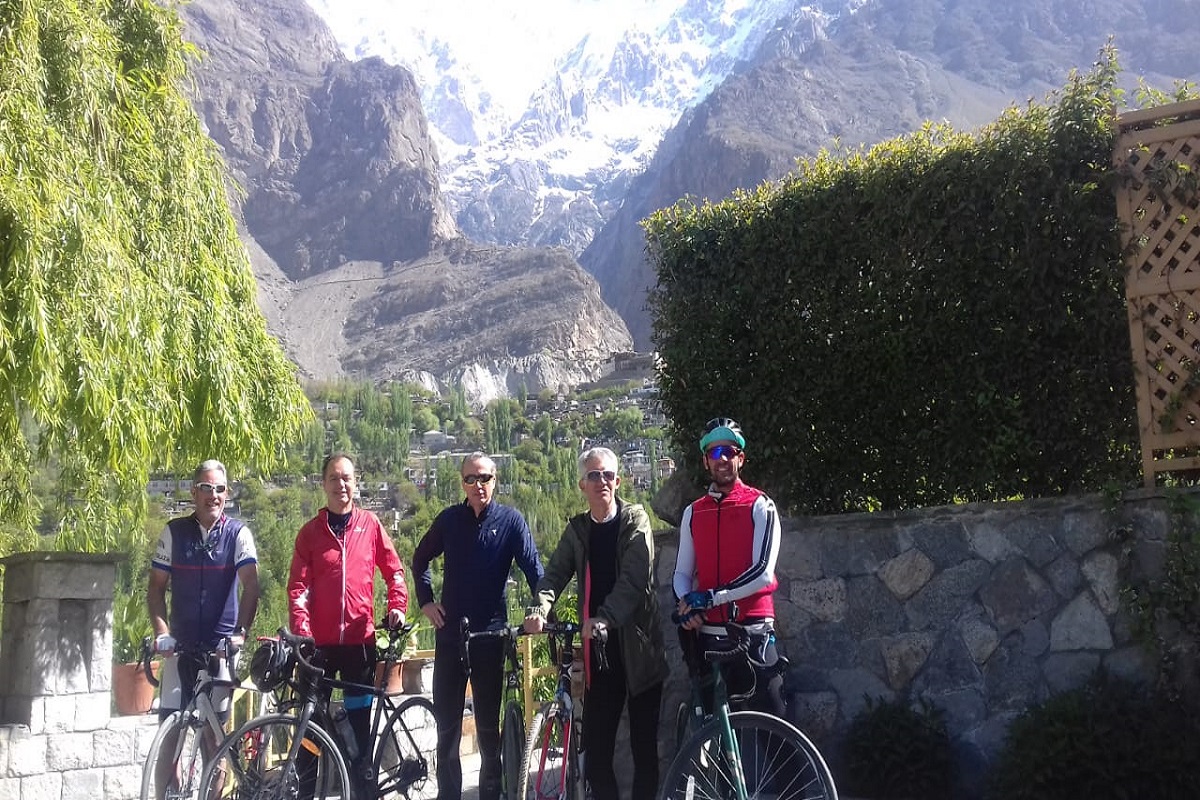 Cycling tour on Karakorum highway